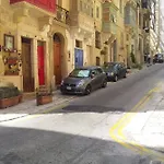 Lovely 1 Bedroom In The Heart Of Apartamento Valeta