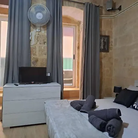 Lovely 1 Bedroom In The Heart Of Apartamento *