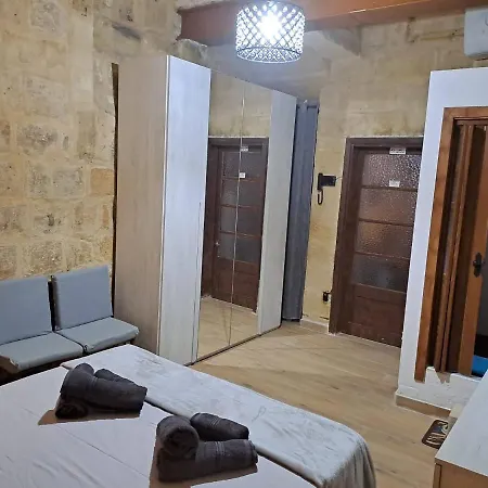 Lovely 1 Bedroom In The Heart Of