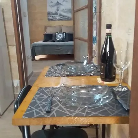 Lovely 1 Bedroom In The Heart Of アパート *